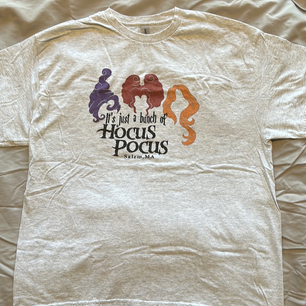HOCUS POCUS Women’s T-Shirt